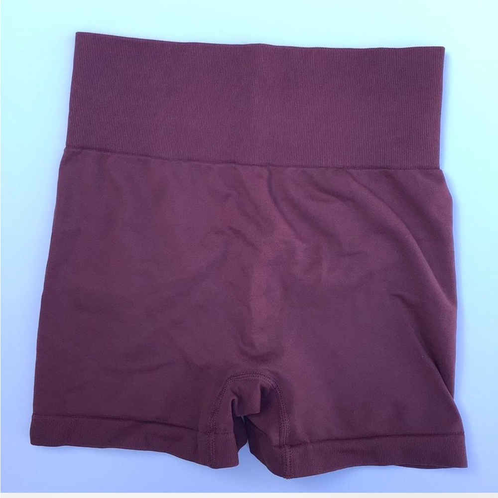 Linsen Burgundy High-Waisted Seamless Butt Scrunch Lift Yoga Fitness Shorts SZ S